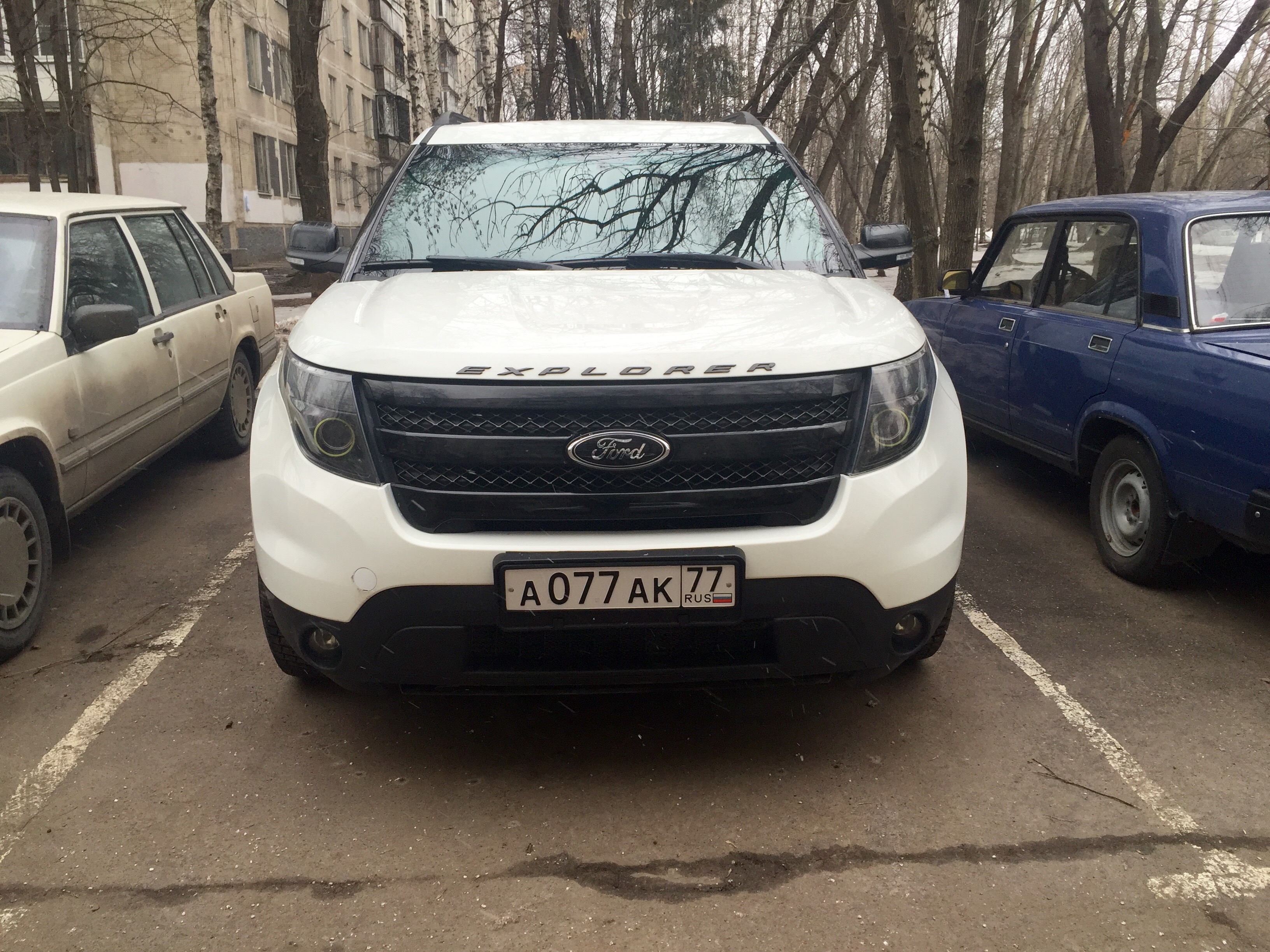 Фотография номера А077АК 77