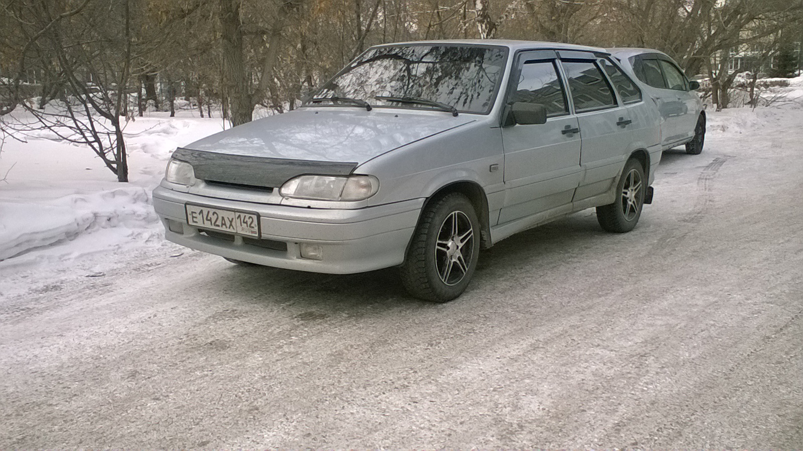 Фотография номера Е142АХ 142